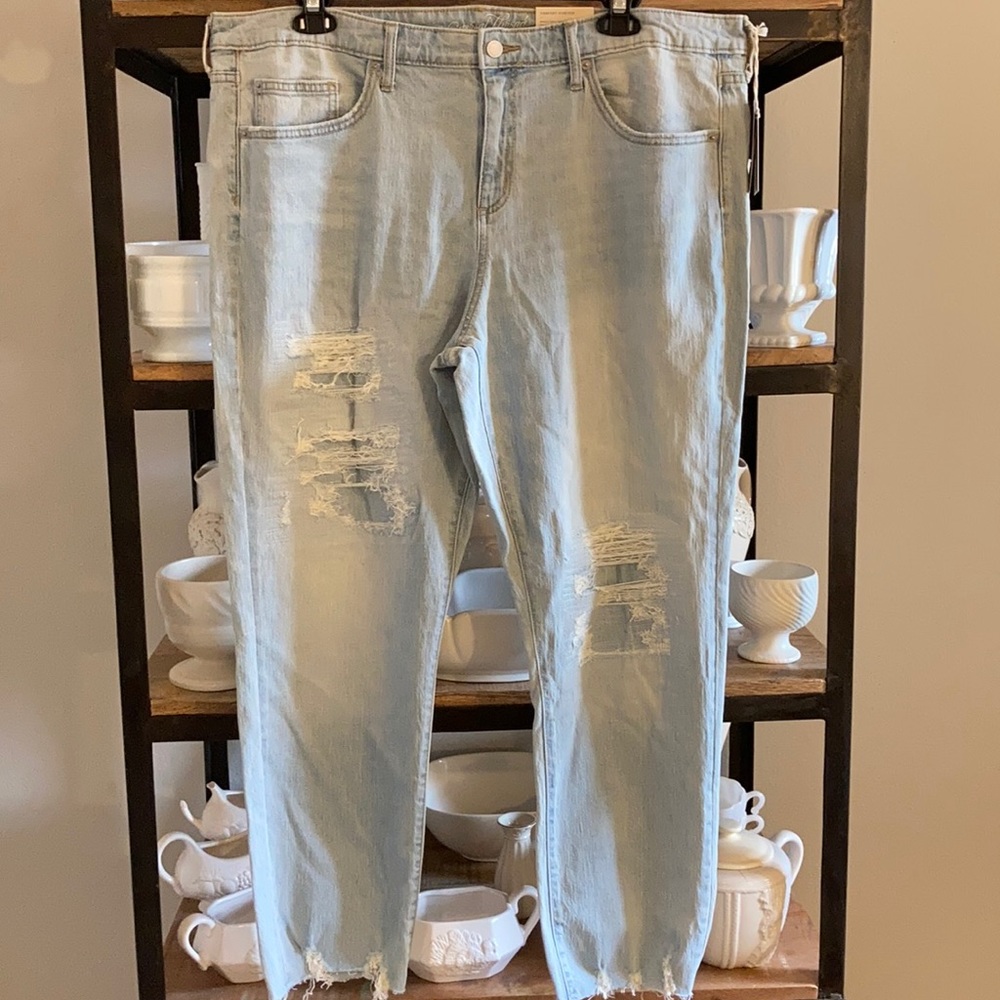 🔥🔥PLUS SIZE DESTROYED JEANS🔥🔥